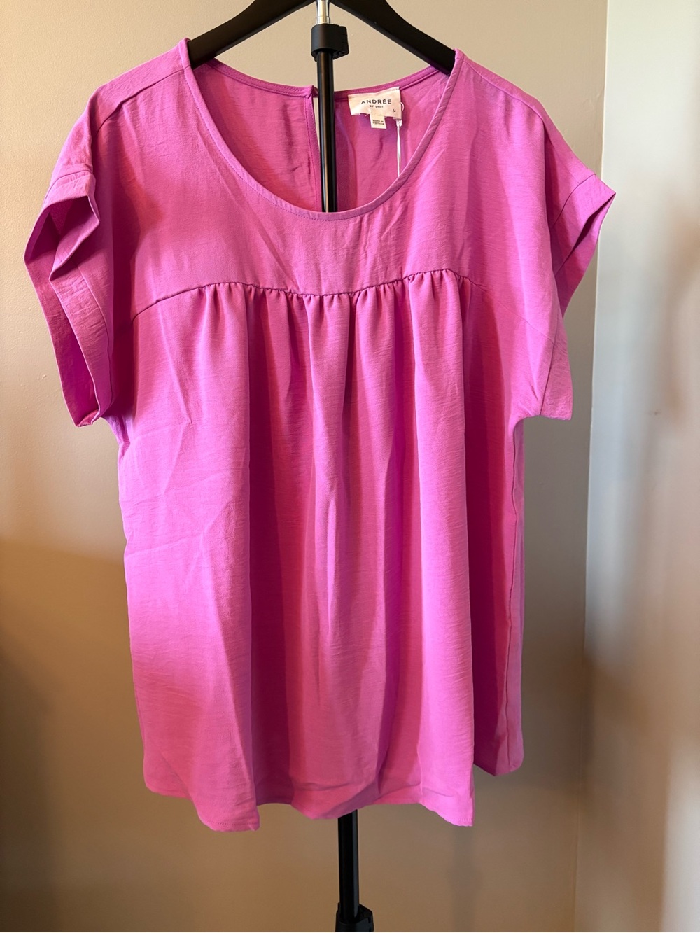 NWT Andree by Unit Size 1x Women's Short-Sleeve Pink Blouse
